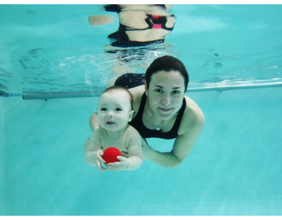 Babies in the Water - Book by Noemí...